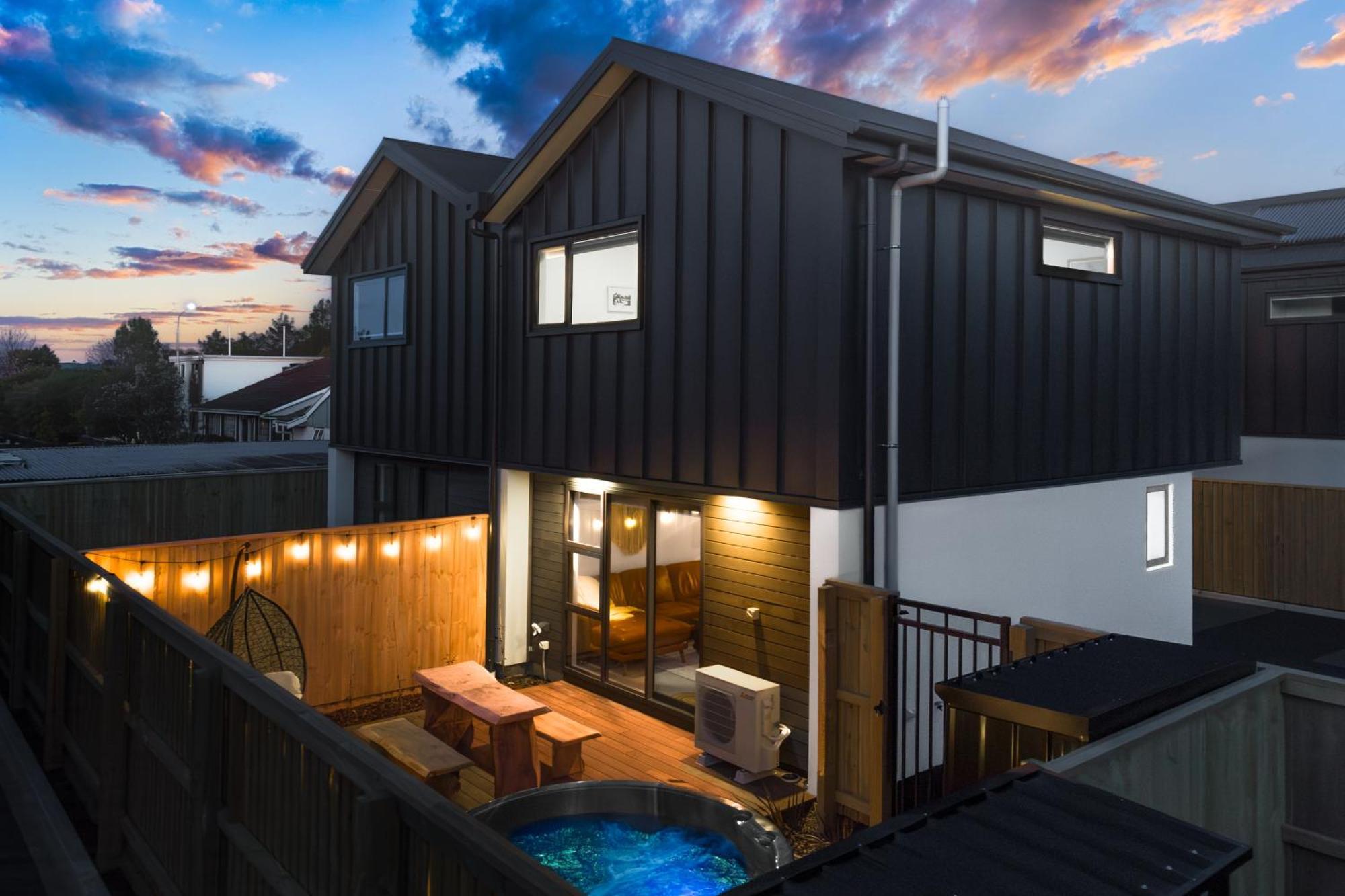 Cozy Retreat With Hot Tub Christchurch Exterior foto
